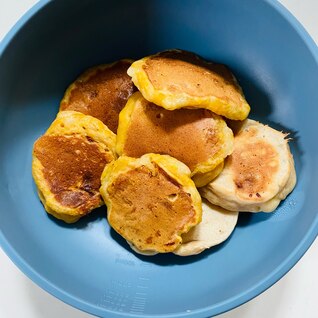 〈離乳食・お子様に〉卵なし手掴みバナナホットケーキ